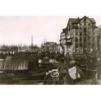 X002150 Historische Fotografie von der Entwicklung des Hamburger Hafens; Blick vom Binnenhafen | Binnenhafen - historisches Hafenbecken in der Hamburger Altstadt.